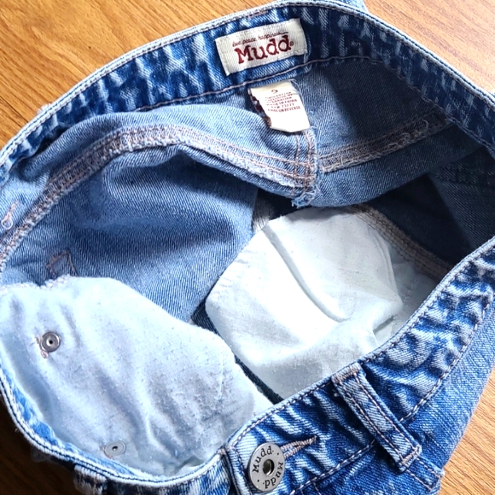 MUDD DENIM 9x2 FADED DISTRESSED DISTROYED DENIM CUTOFF GIRLS VINTAGE SHORTS - Picture 5 of 8